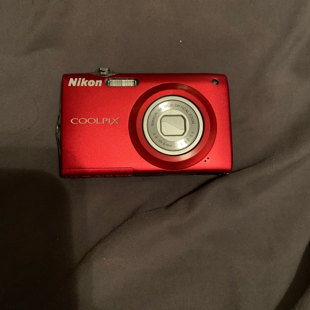 Nikon cool pix camera
